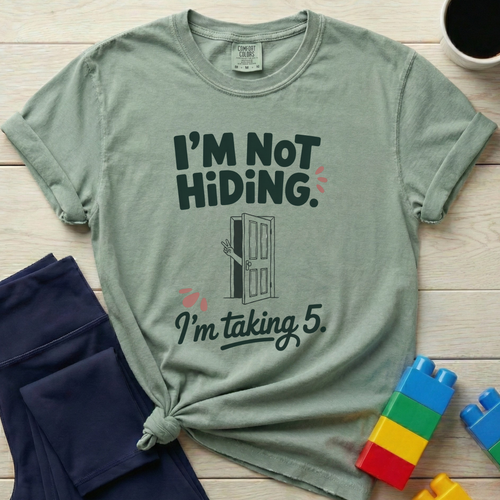 I'm Not Hiding T-shirt